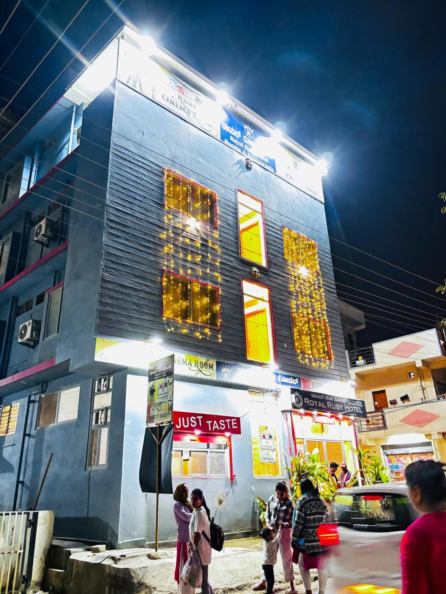 Hotel New Royal Ruby - Electronic City Phase 1 Kammasandra 외부 사진